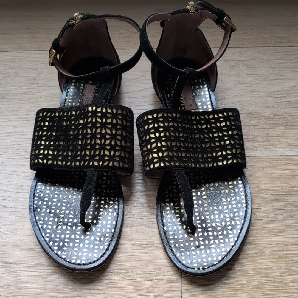Alaia Black And Gold Sandals